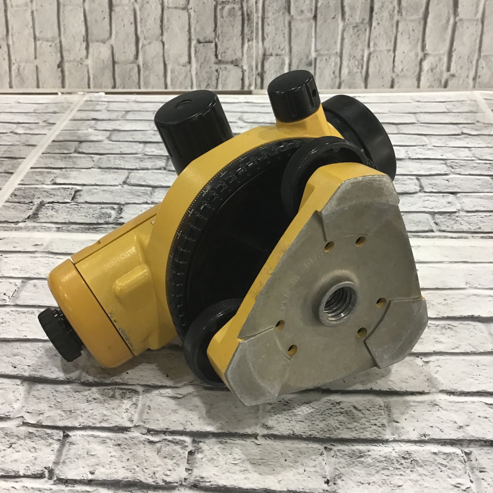 〇TOPCON/トプコン オートレベル AT-G5【川口店】 – アクト