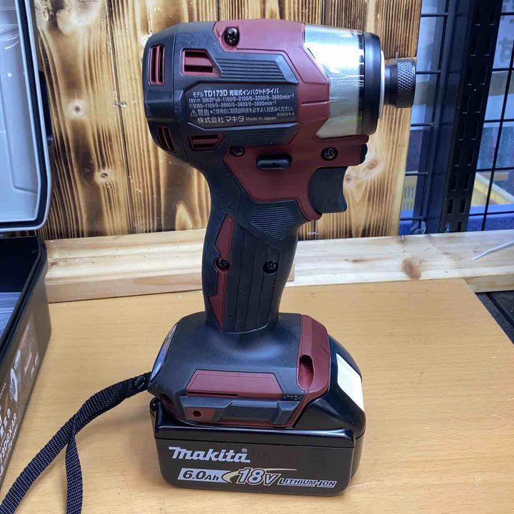 ★マキタ(makita) コードレスインパクトドライバー TD173DGXAR  [オーセンティックレッド]  限定色 【越谷店】