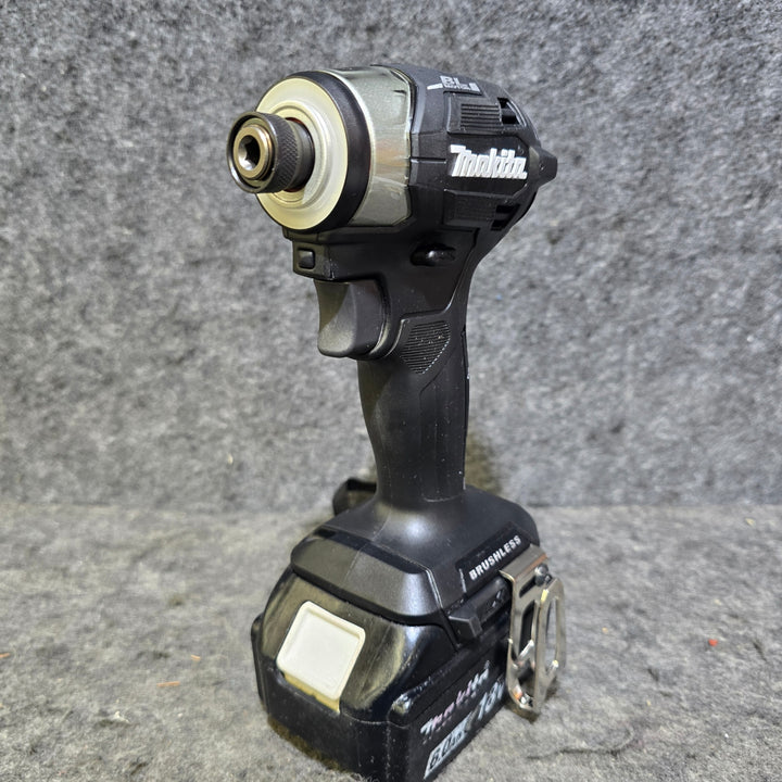 【未使用 本体・充電器+中古 バッテリ×2個のフルセット品！】マキタ(makita) コードレスインパクトドライバー TD173DRGXB【桶川店】