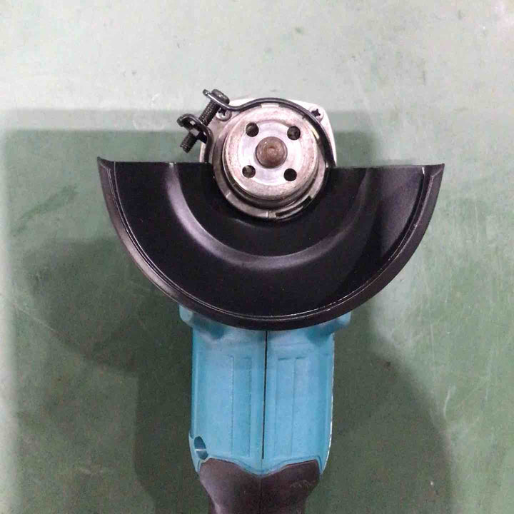 ☆マキタ(makita) コードレスディスクグラインダ GA407DZ【川口店】