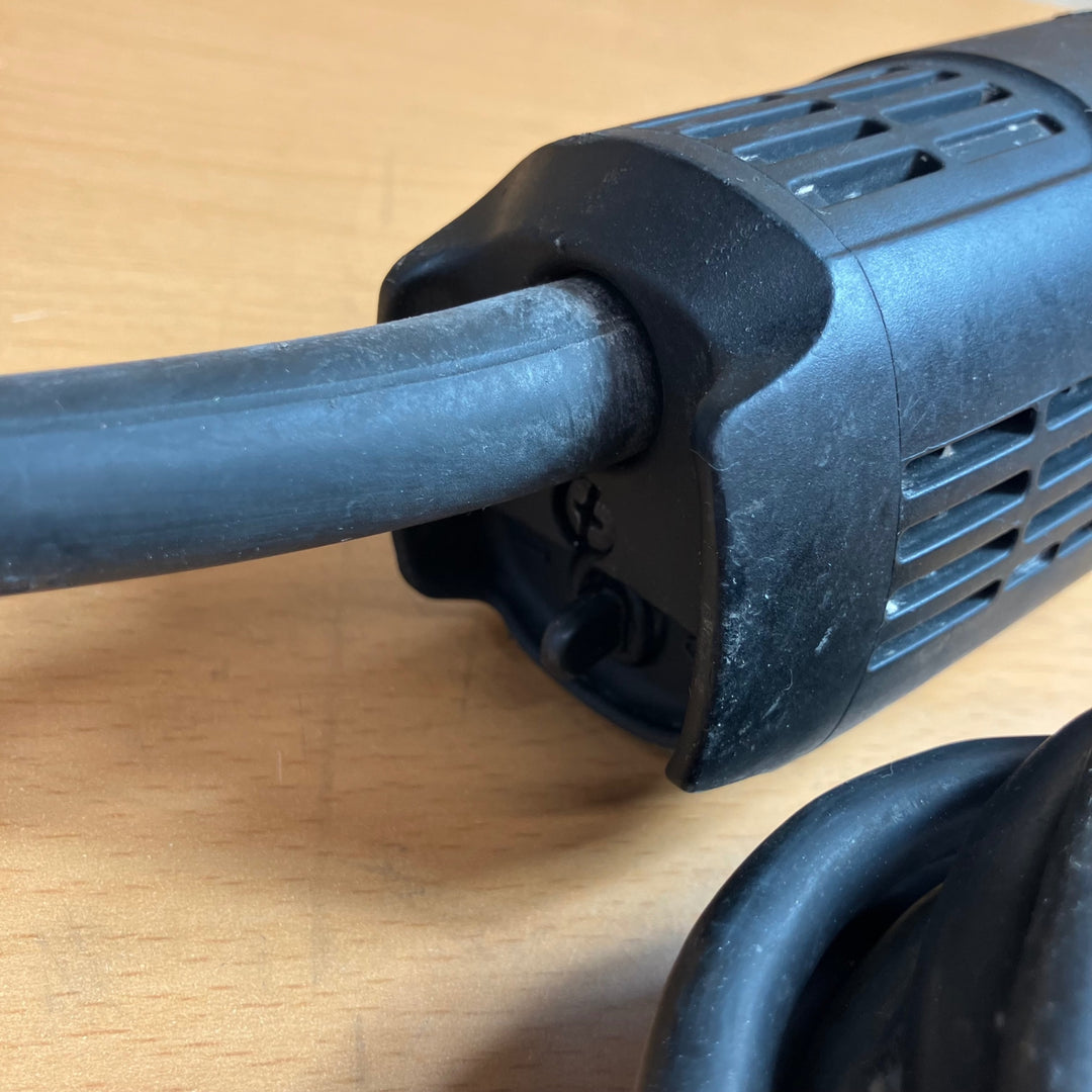 ◇マキタ(makita) ディスクグラインダ 高速型 100mm 9553B【越谷店】