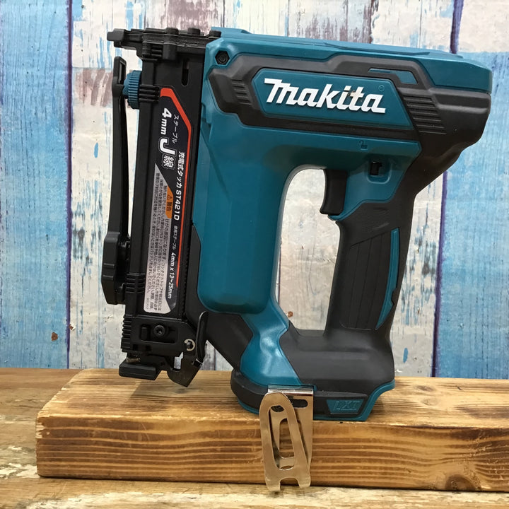 ★マキタ(makita) コードレスタッカー ST421DZK 本体のみ【柏店】