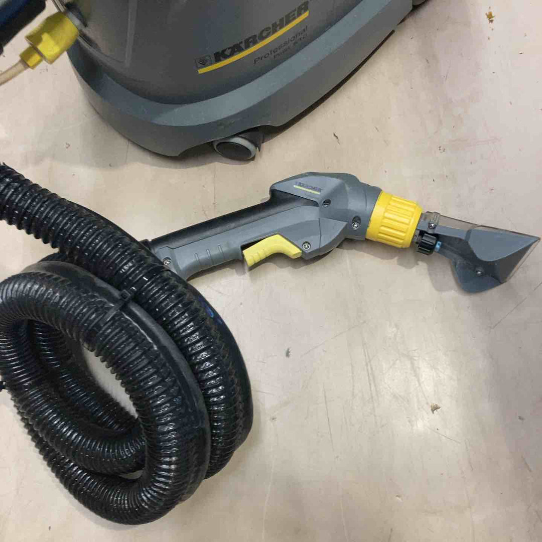 ◇ケルヒャー(KARCHER)  カーペットクリーナー Puzzi8/1C【町田店】