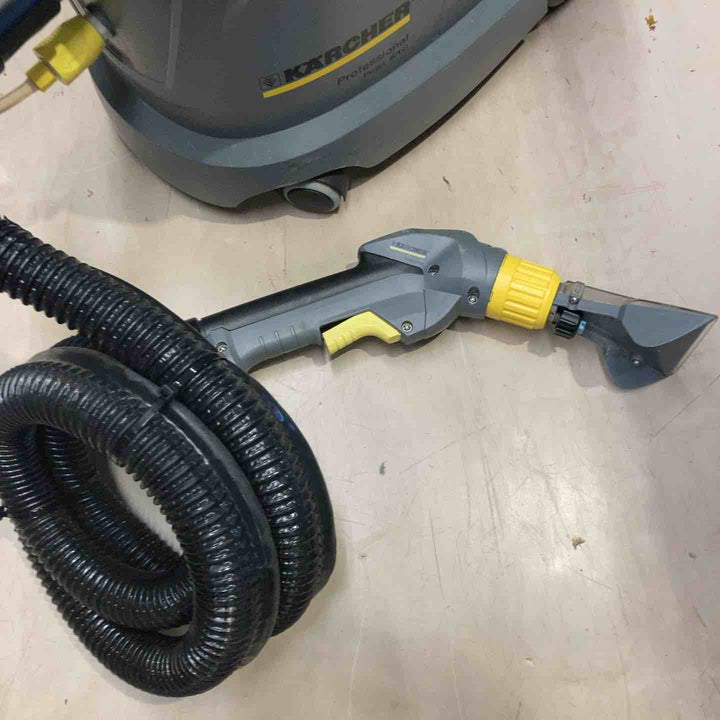 ◇ケルヒャー(KARCHER)  カーペットクリーナー Puzzi8/1C【町田店】