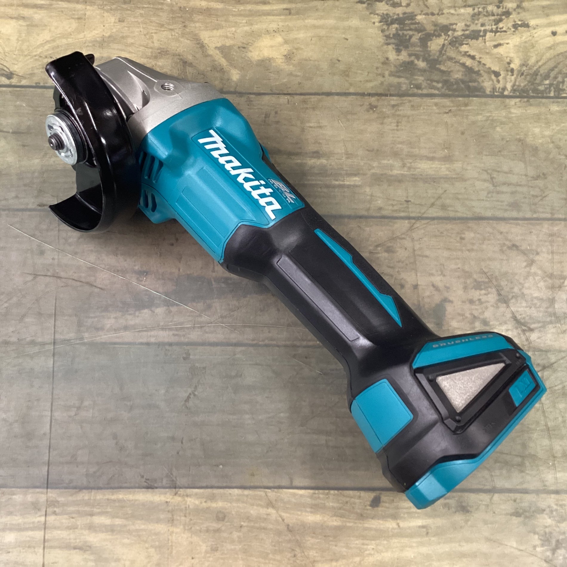Makita - makita 18V GA404DN 100mmディスクグラインダー 充電式ディスクグラインダ 100mm 18V GA404DN 本体のみ | 電動