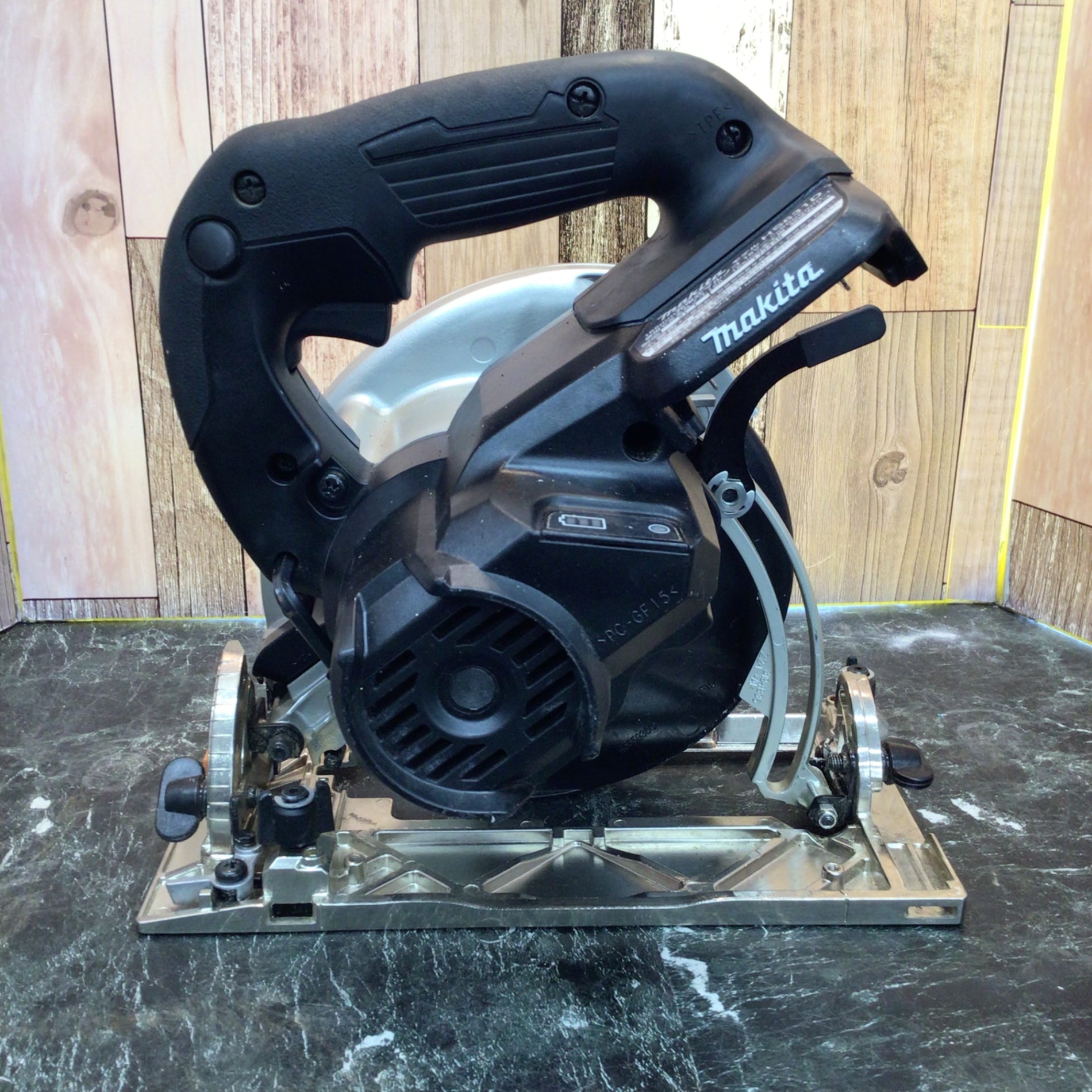 ☆マキタ(makita) コードレス丸のこ HS631DZB【八潮店】 – アクト