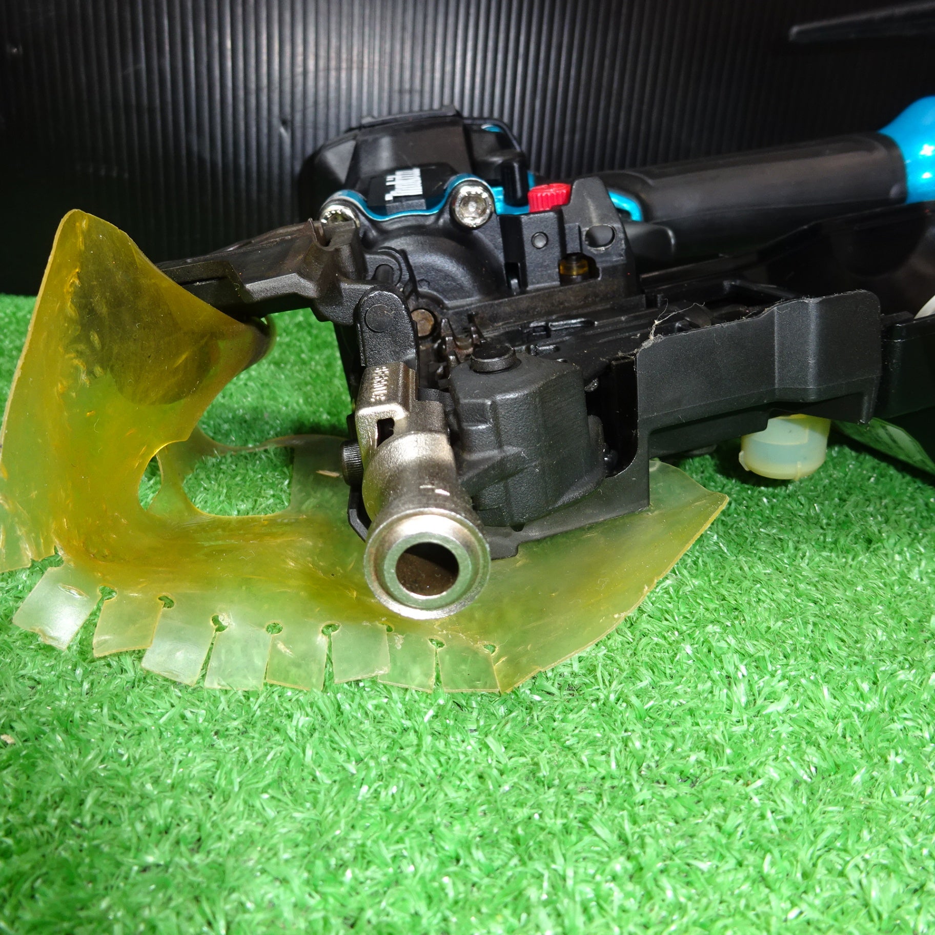☆マキタ(makita) 高圧エア釘打ち機 AN636HM【岩槻店】 – アクトツール