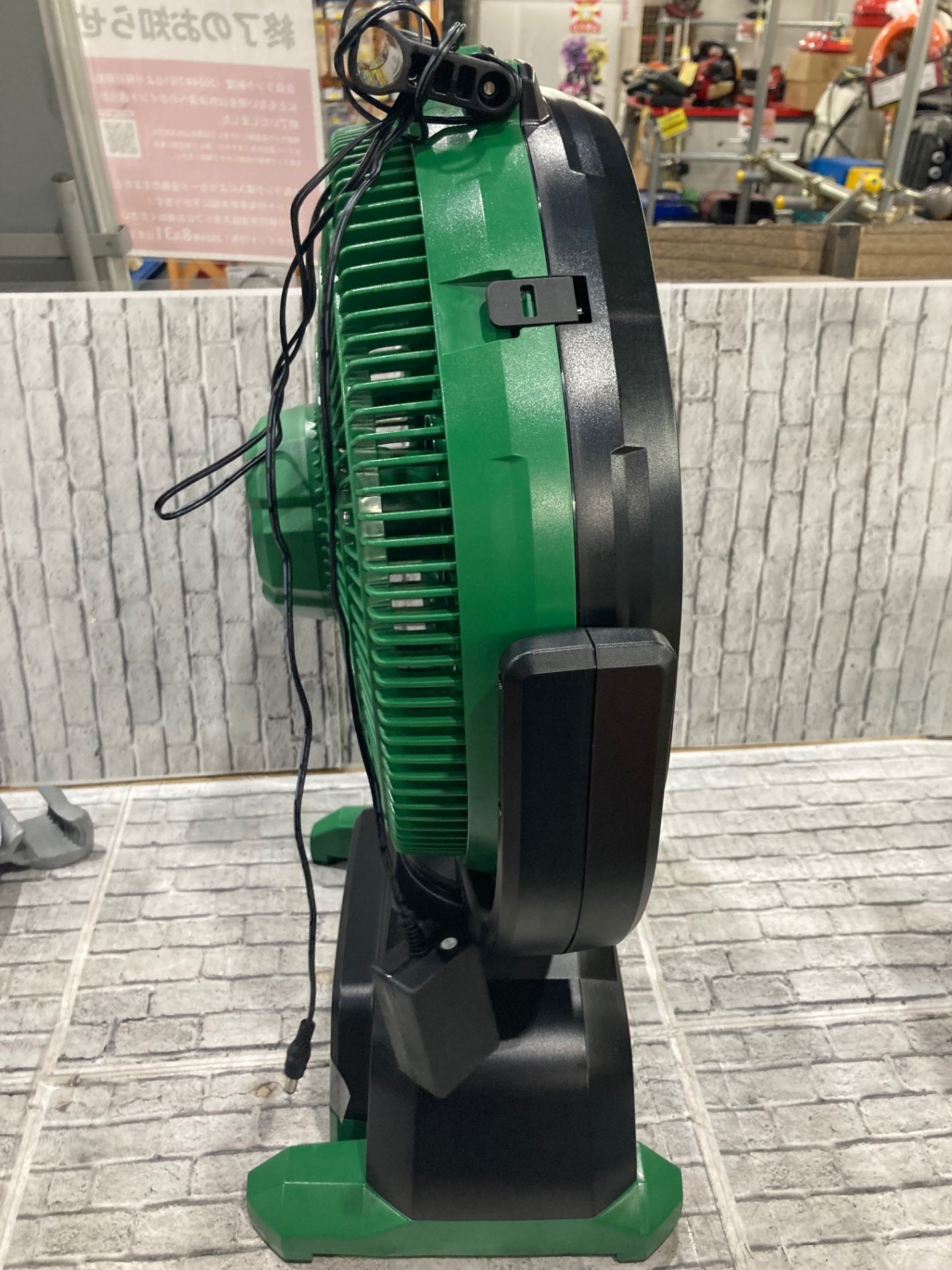 ☆ハイコーキ(HIKOKI ※旧:日立工機) コードレスファン UF18DA(NN)風速