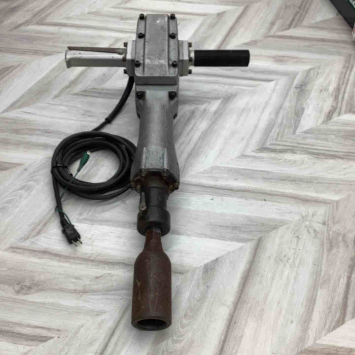 【店頭受取り限定】★マキタ(makita) 電動ハンマ 8600S【越谷店】