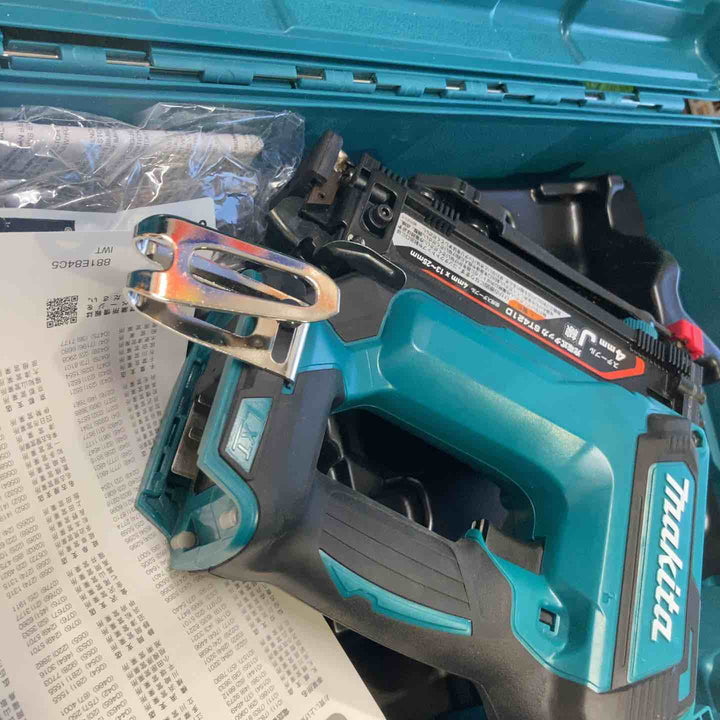 ★マキタ(makita) コードレスタッカー ST421DZK【町田店】