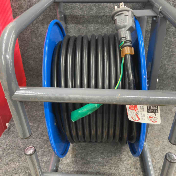 ◇ハタヤ (HATAYA) コードリール 屋外用 (防雨型) 100V型 コード30m  コンセント3個  段積みフラットリール DBN-30KBF【鴻巣店】