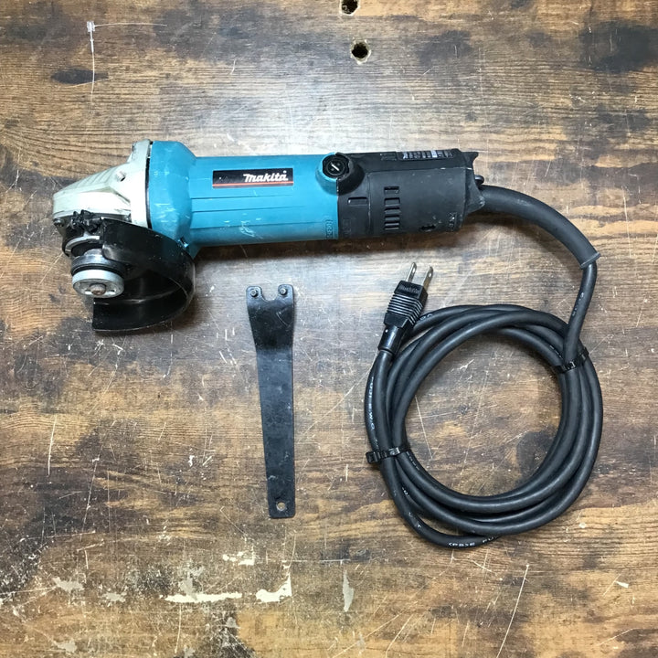 ☆マキタ(makita) 100mmディスクグラインダ 9533BL【戸田店】