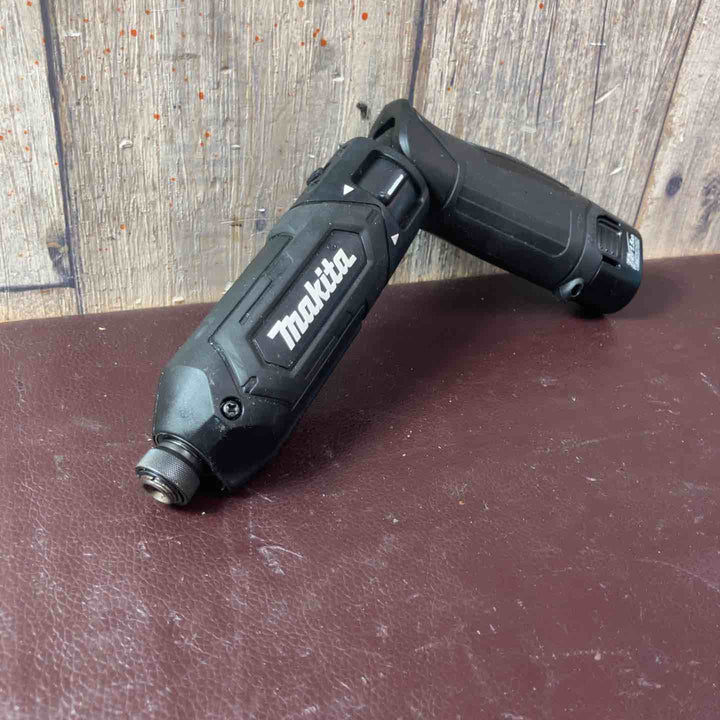 【中古品】 マキタ(makita) コードレスペンインパクトドライバー TD022DSHXB 【東大和店】