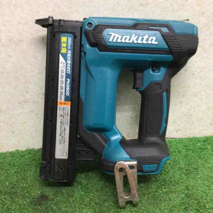 ◇マキタ 充電式35mm面木釘打ち機 FN350DZ【町田店】