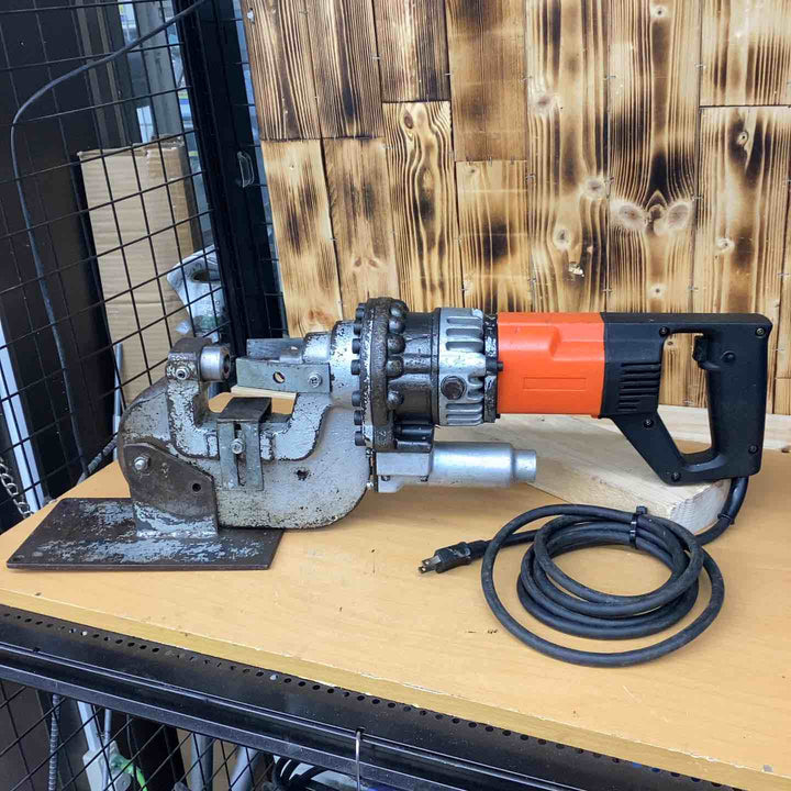 ◇育良精機(イクラ/IKURA) パンチャ IS-106MP【八潮店】