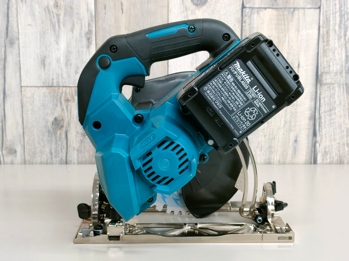 ★マキタ(makita) コードレス丸のこ HS001GRDX【岩槻店】