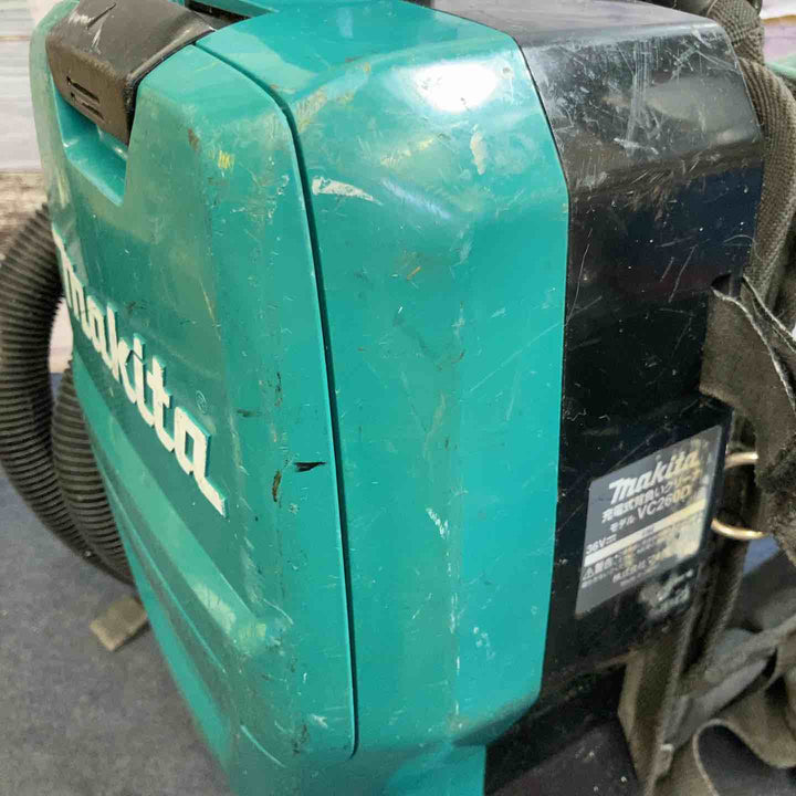 【中古品】☆マキタ(makita) コードレス背負い集じん機 VC260DZ ノズル無し肩紐破れあり【八潮店】
