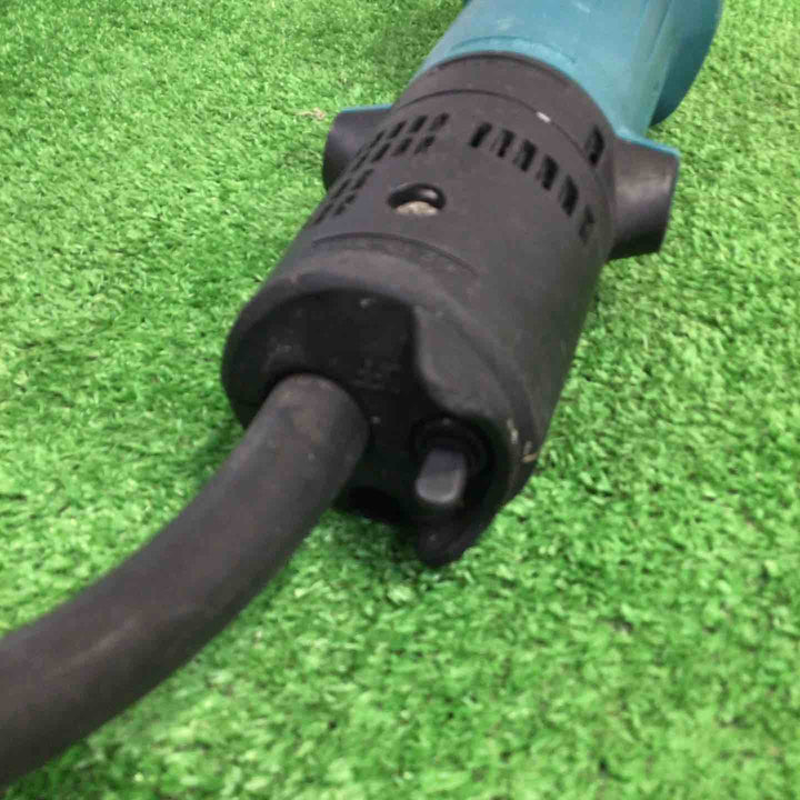 ☆マキタ(makita) 100mmディスクグラインダ 9533B【町田店】