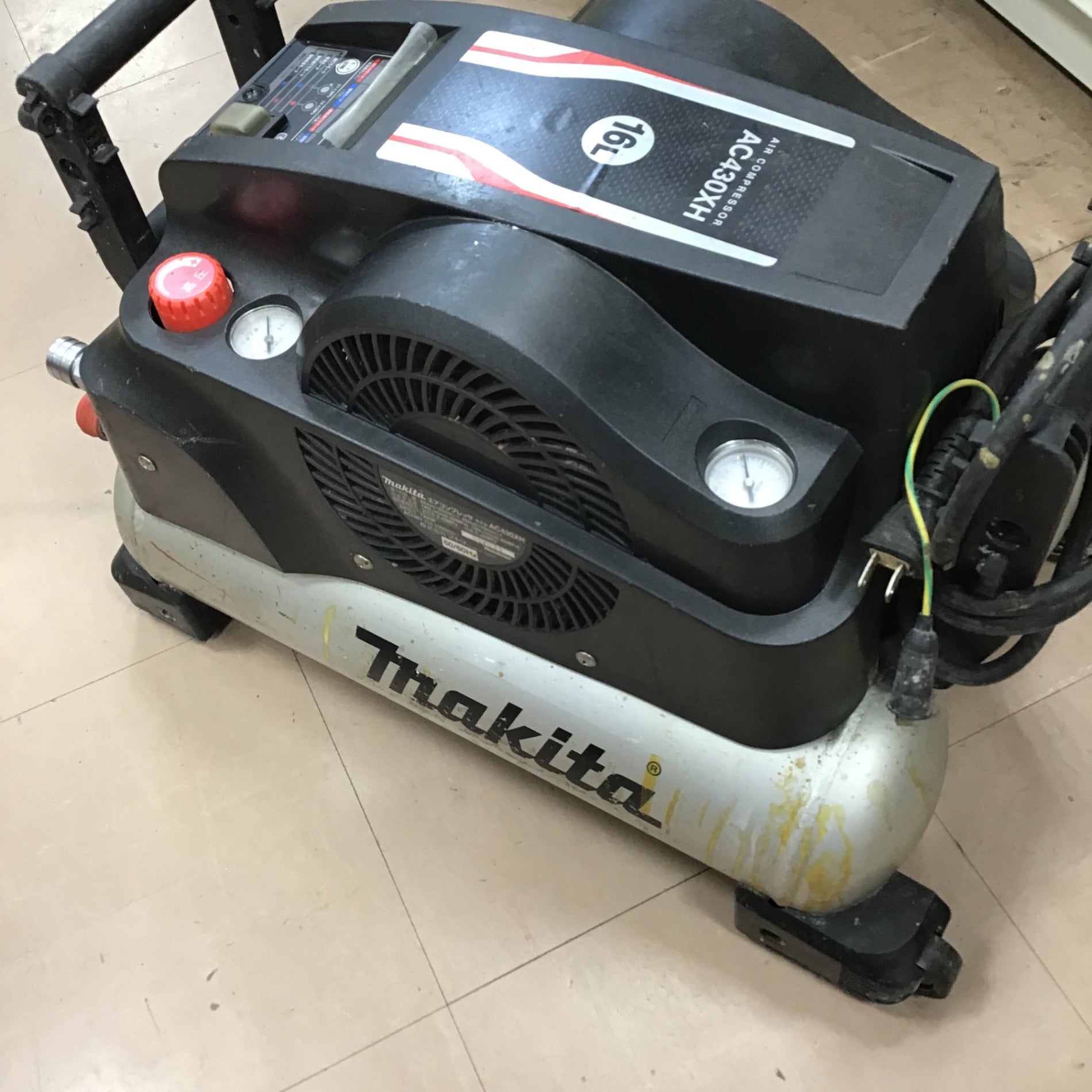 中古】マキタ(makita) エアコンプレッサー AC430XH【草加店】 – アクト