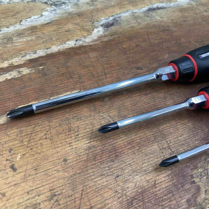 ▲樹脂柄マイナスドライバーセット4本　NTD1P04【柏店】