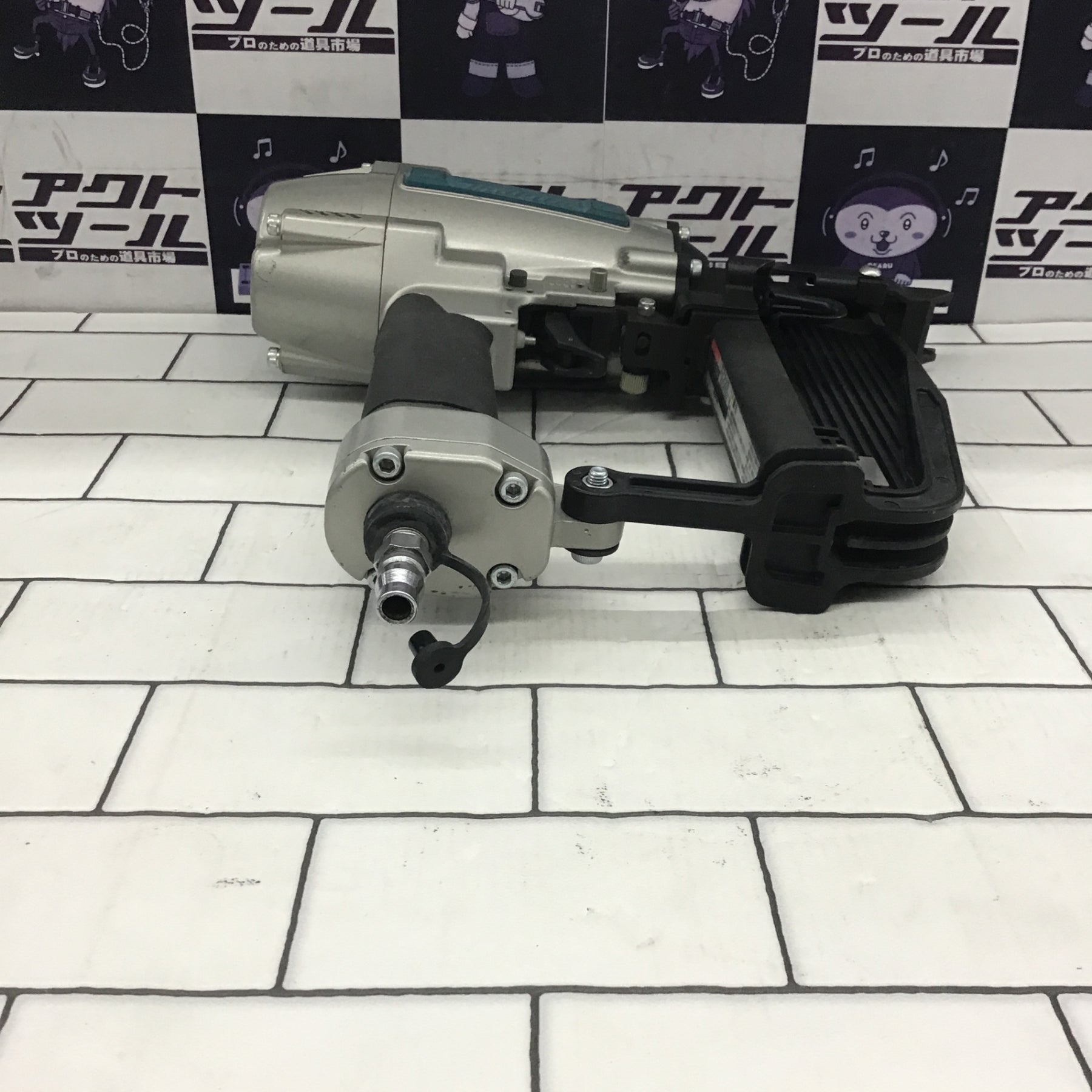 AT1150 フローリング用エアタッカ 1個 マキタ 【通販モノタロウ】