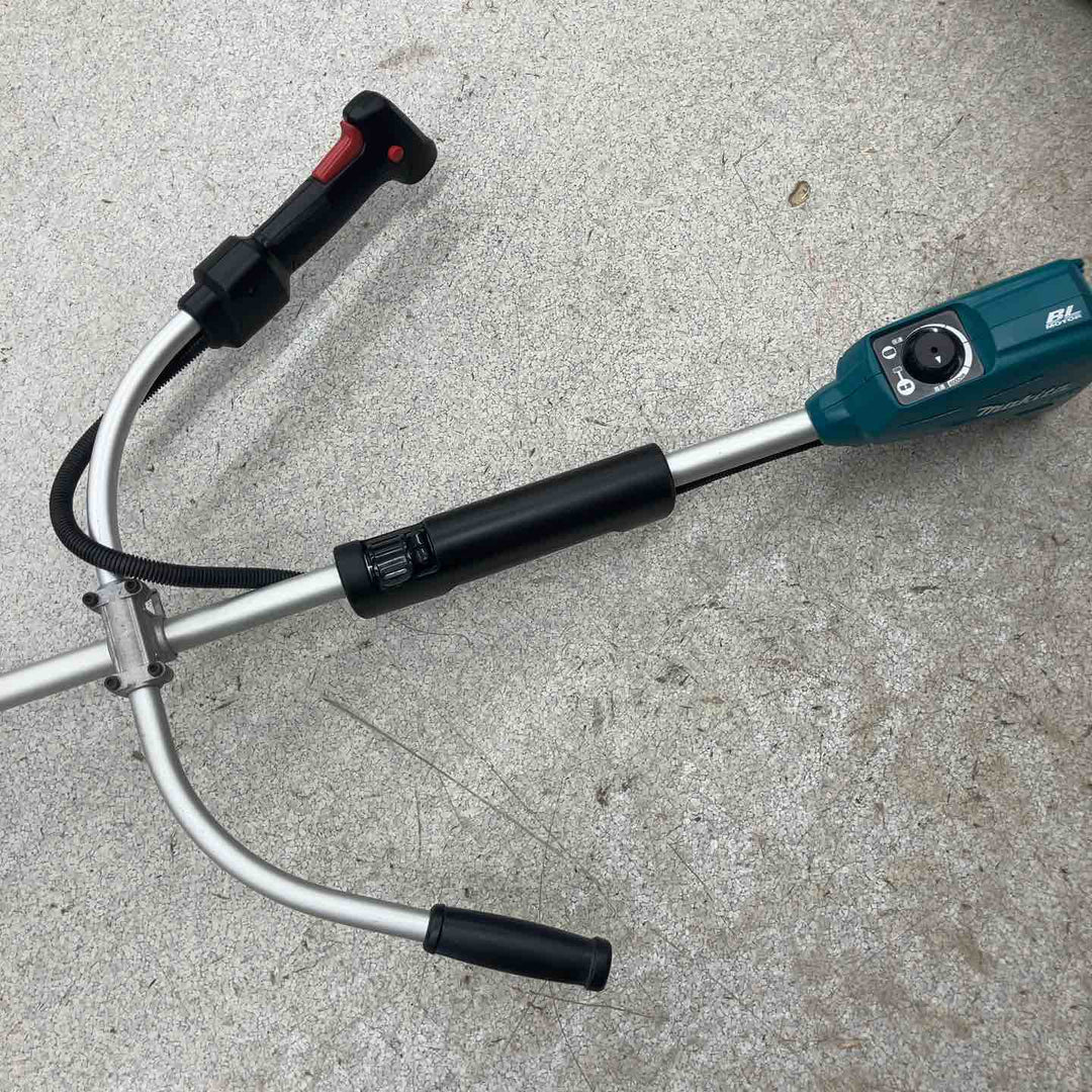 【店頭受取り限定】◇マキタ(makita) コードレス刈払機 MUR142UDZ【八潮店】