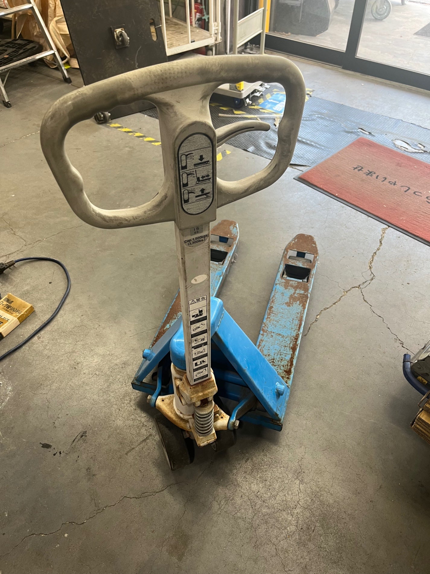 店頭受取り限定】コマツ(KOMATSU) ハンドパレット 81-52N 1500kg【川口