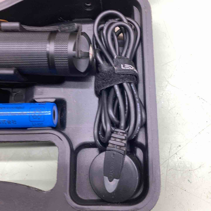 LED LENSER OPT-8307RN M7R 充電式LEDライト【越谷店】