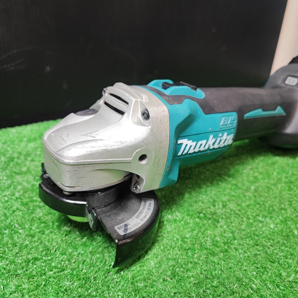 ☆マキタ(makita) 100mmコードレスディスクグラインダー GA404DZ【岩槻
