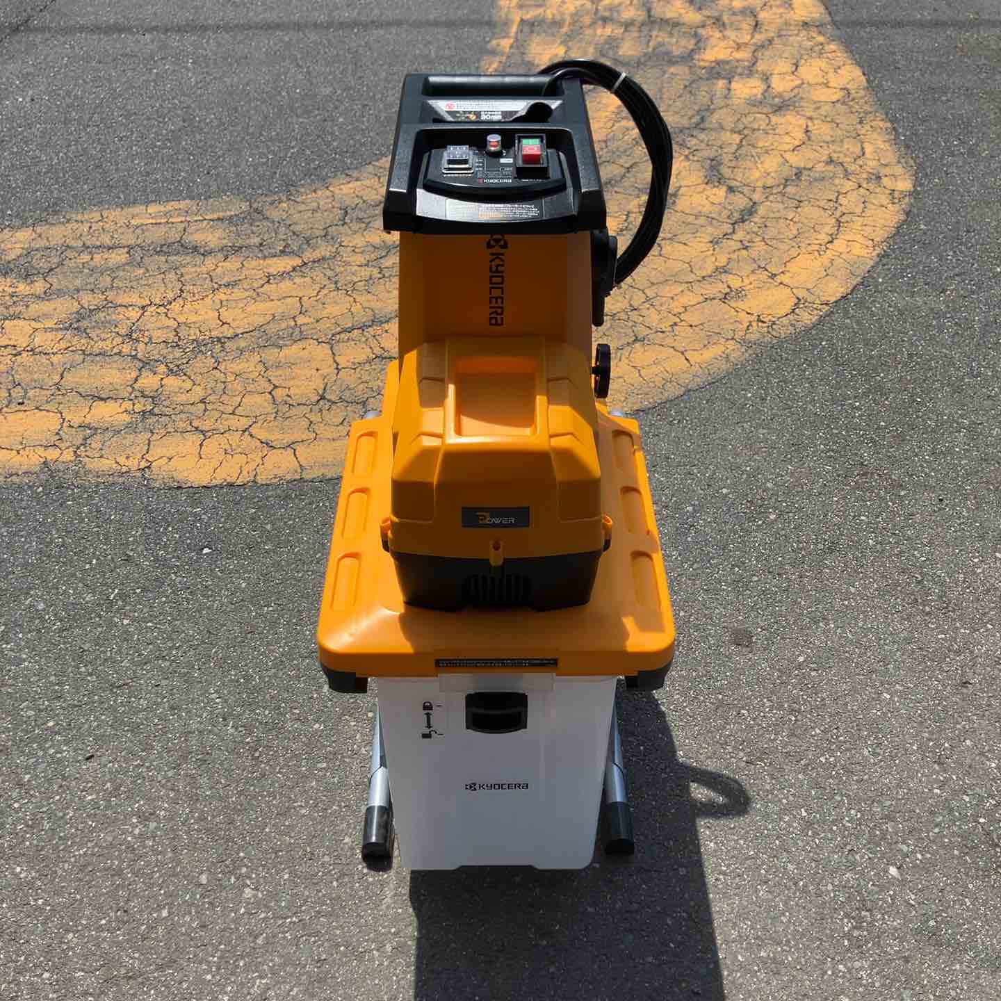 リョービ GS-2020 ガーデンシュレッダ【野田愛宕店】【店頭取引限定】【中古美品】管理番号：ITTGR3YT6XXO 中古品・店頭受取り限定】 リョービ/RYOBI ガーデンシュレッダ・GS