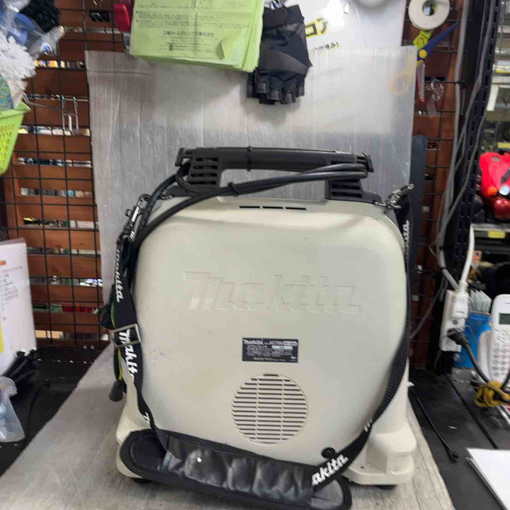 ★マキタ(makita) エアコンプレッサー AC700【草加店】