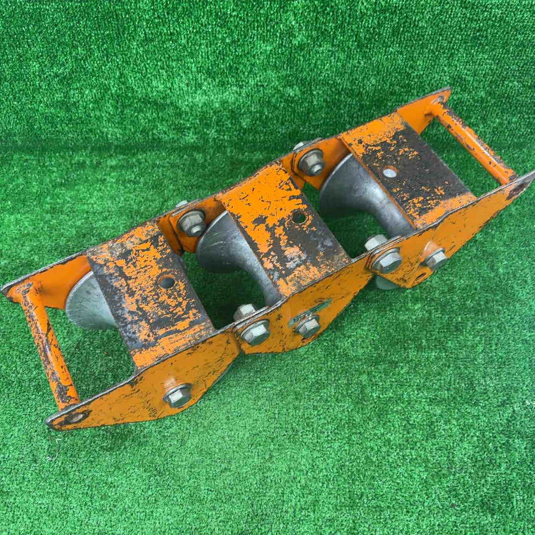 【中古品】▼育良精機 イクラ 三連コロ ケーブルコロ ISS-3600【川崎店】