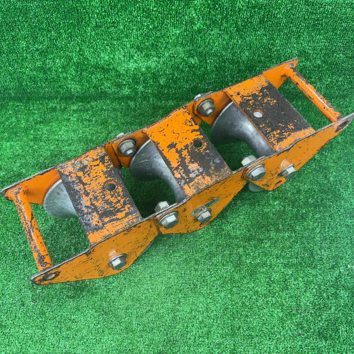 【中古品】▼育良精機 イクラ 三連コロ ケーブルコロ ISS-3600【川崎店】