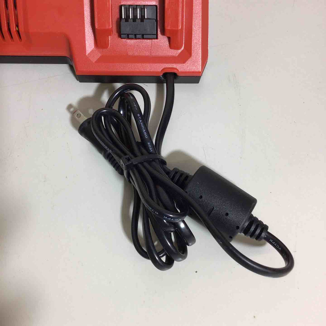 【美品】ミルウォーキー M12-M18 スーパーチャージャー M12-18SC　充電器【戸田店】