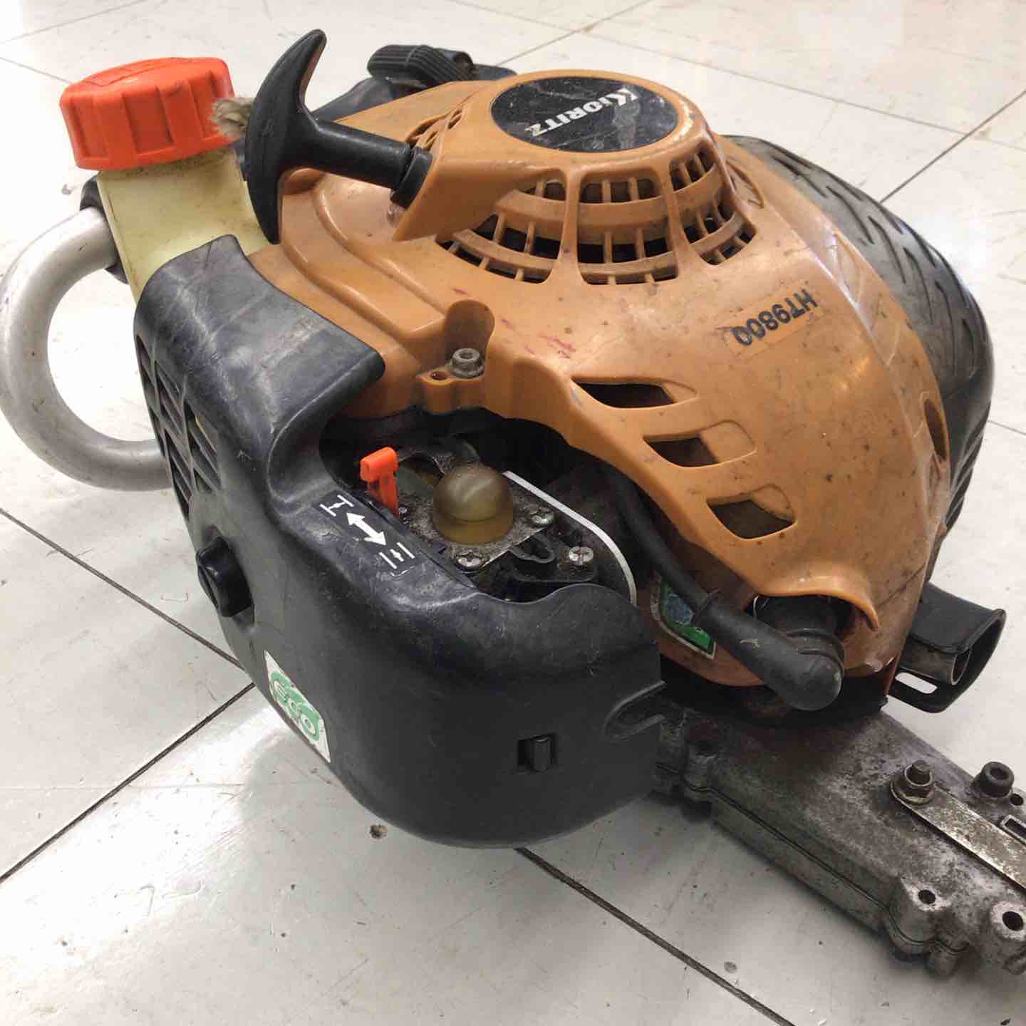 中古品 / 店頭受取り限定】 共立/KIORITZ ヘッジトリマー HT9800
