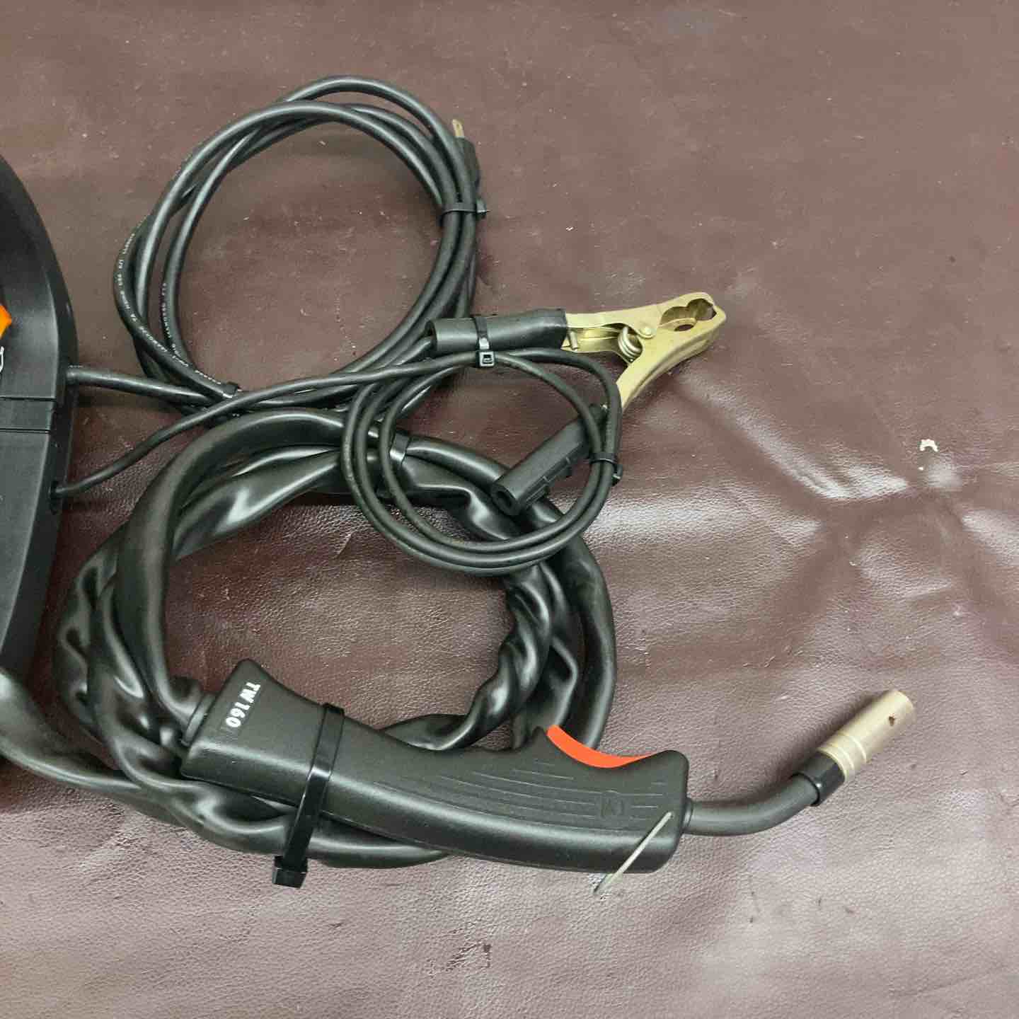 中古品】 スズキッド(SUZUKID)直流半自動アーク溶接機 SAY-120