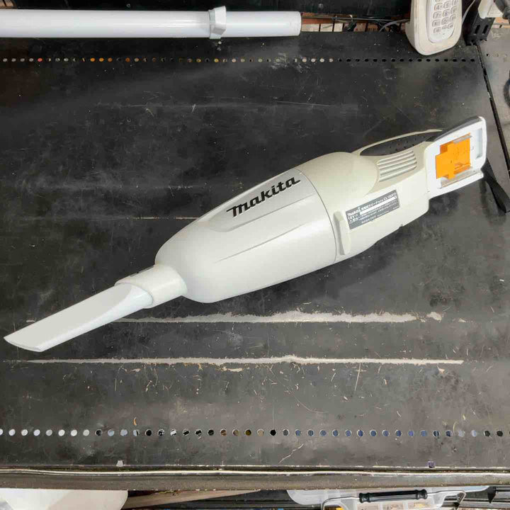 ◇マキタ(makita) コードレスクリーナー CL180FDRFW【草加店】