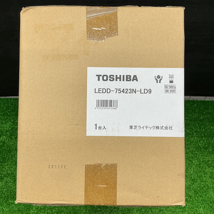 【未使用品】東芝 シーリングダウンライト LEDD-75423N-LD9LED【電材館越谷店】