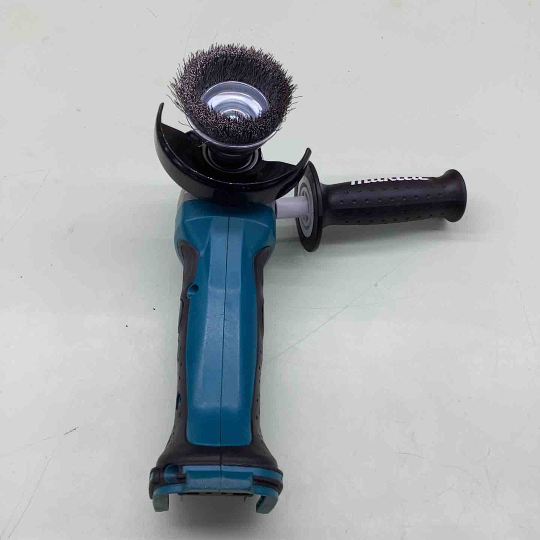 ☆マキタ(makita) コードレスディスクグラインダ GA402DZ【越谷店】
