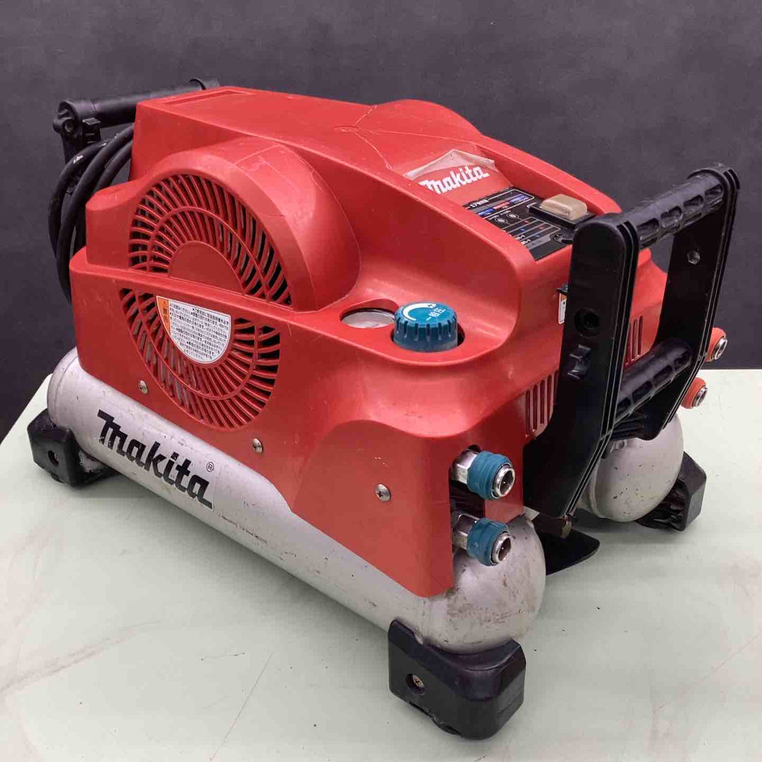 ★マキタ(makita) エアコンプレッサー AC460XR【越谷店】