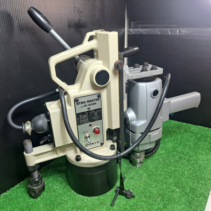 【美品】日東工器 磁気スタンド ドリル付 アトラマスター M-130DA 磁気ボール盤【岩槻店】