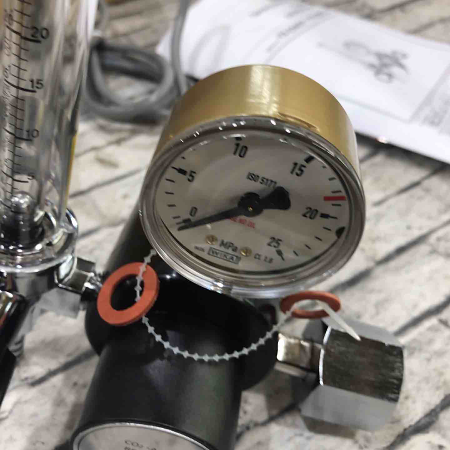 ◇パナソニック(Panasonic) ガスレギュレーター YX-25AD1【川口