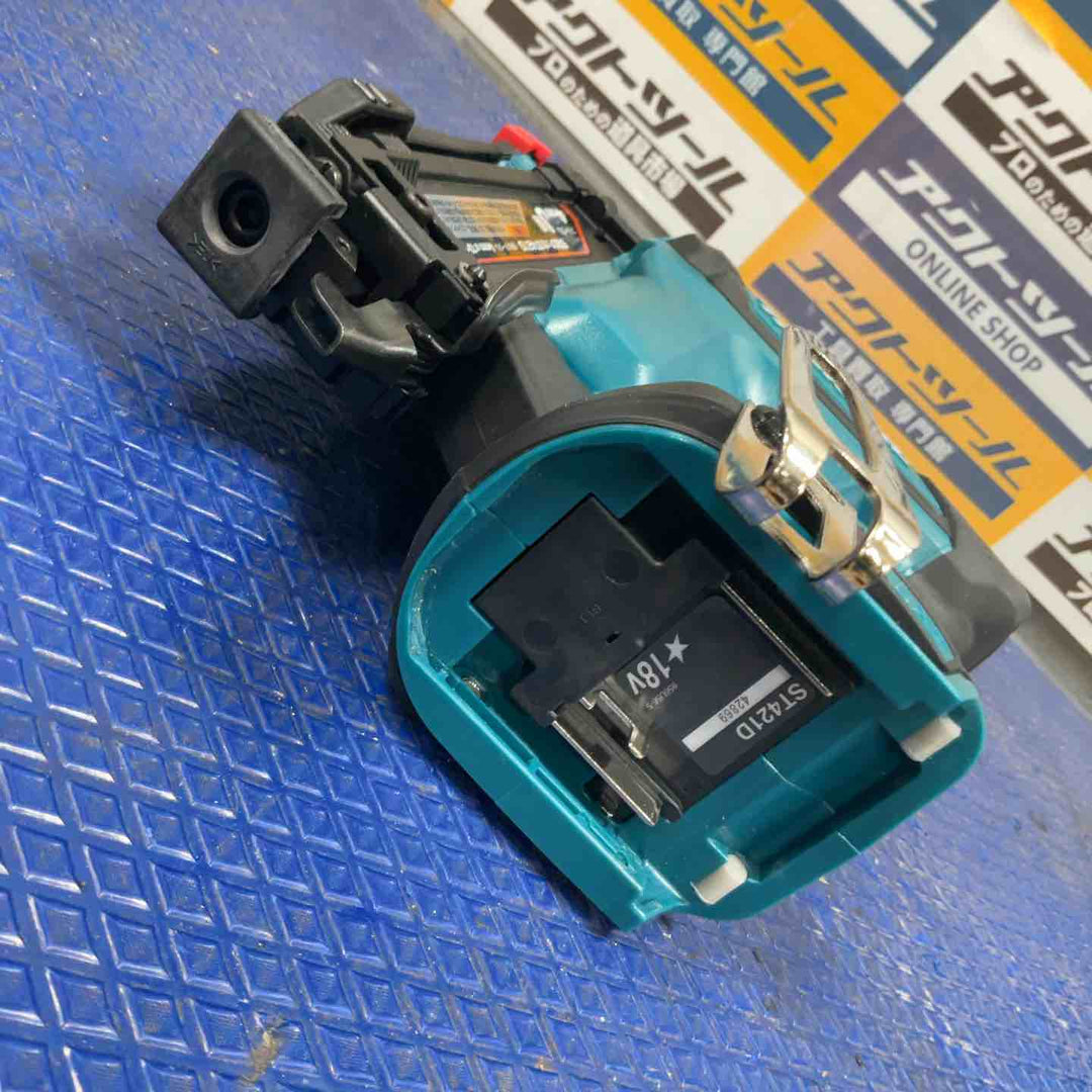 ★マキタ(makita) コードレスタッカー ST421DZK【草加店】