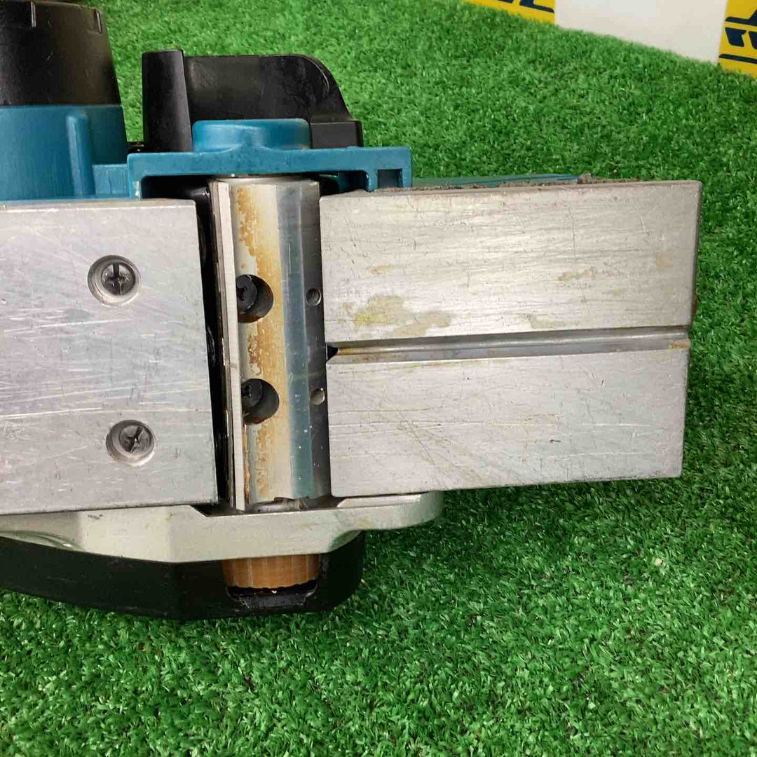 ★マキタ(makita) コードレスカンナ KP180DZ【越谷店】