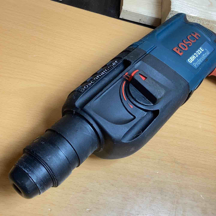 ★ボッシュ(BOSCH) ハンマドリル GBH2-23E【越谷店】