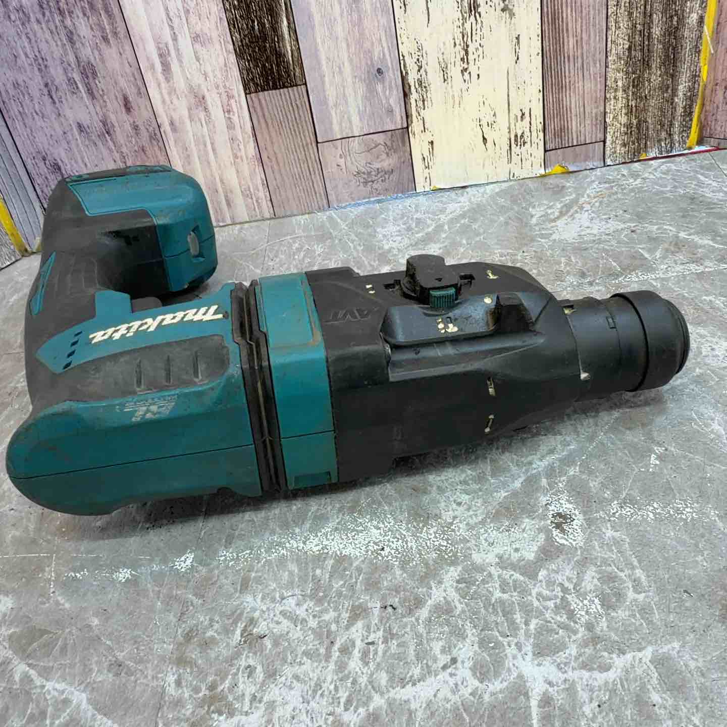 ◇マキタ 18mm充電式ハンマドリル HR182DZ【八潮店】 ◇マキタ 18mm充電式ハンマドリル HR182DZ【八潮店】 – アクトツール