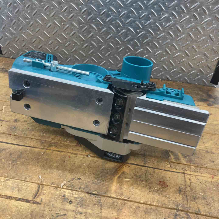 ★マキタ(makita) 82mmコードレスカンナ KP181DZ【所沢店】