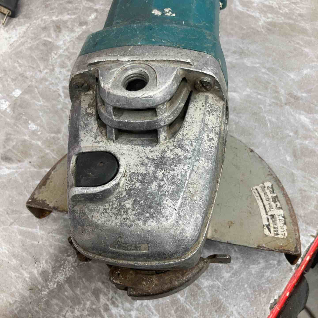 ☆マキタ(makita) 180mm電子ディスクグラインダ GA7011C【八潮店】
