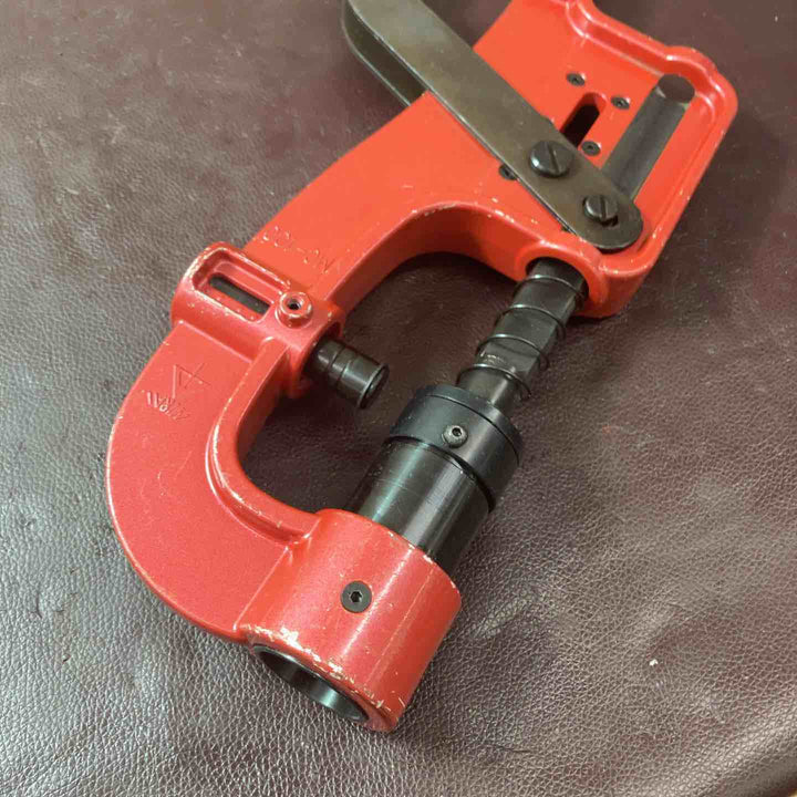 【中古品】 ミライ工業 軽天スタッドパンチ MC-100 天井下地部材穴あけ工具 【東大和店】