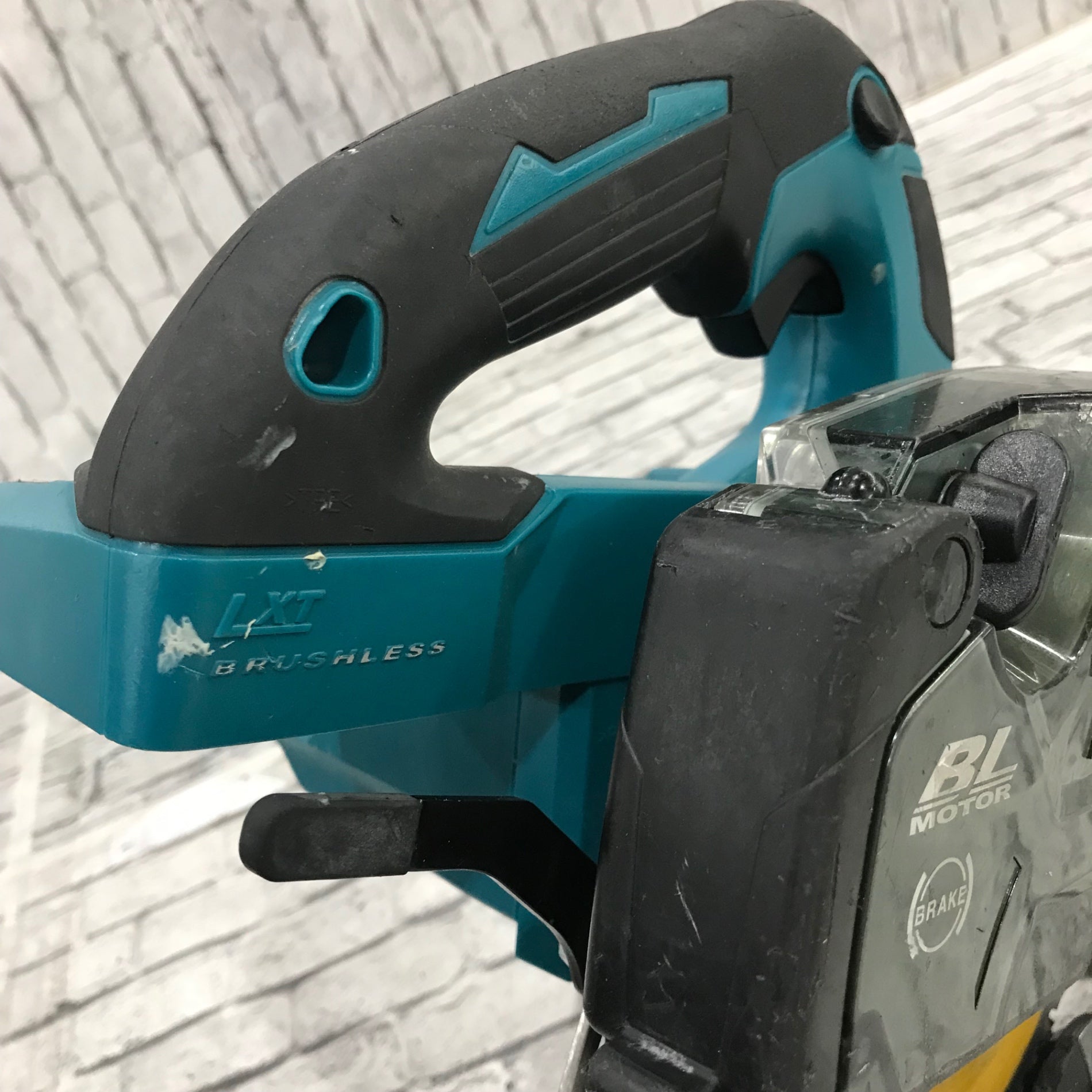 ☆マキタ(makita) コードレスチップソーカッター CS553DZ【川口店